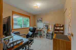 551 Birch St — listing photo 32 of 86