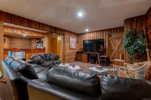 551 Birch St — listing photo 43 of 86