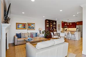 101-640 Montreal St — listing photo 22 of 47