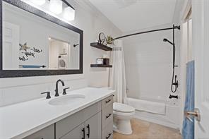 101-640 Montreal St — listing photo 28 of 47