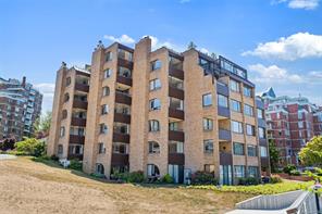 101-640 Montreal St — listing photo 34 of 47