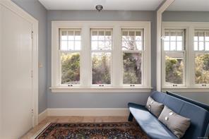 261 King George Terr — listing photo 28 of 62