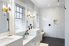 261 King George Terr — listing photo 31 of 62