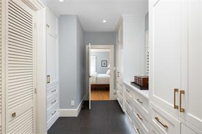 261 King George Terr — listing photo 33 of 62