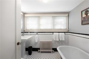 261 King George Terr — listing photo 39 of 62