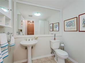 104-75 Songhees Rd — listing photo 14 of 47