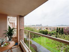 104-75 Songhees Rd — listing photo 23 of 47