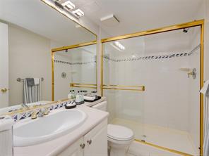 104-75 Songhees Rd — listing photo 34 of 47