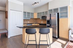 701-845 Yates St — listing photo 14 of 33