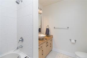 701-845 Yates St — listing photo 22 of 33