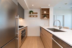 1108-369 Tyee Rd — listing photo 13 of 30