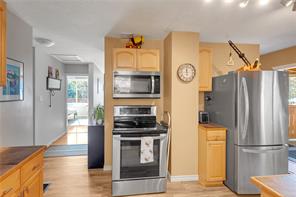 10579 Youbou Rd — listing photo 14 of 53
