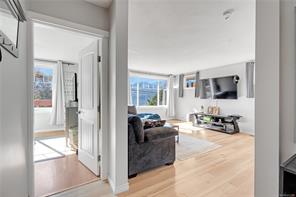 10579 Youbou Rd — listing photo 23 of 53