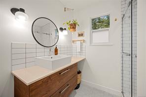1972 Greenwood Cres — listing photo 36 of 52