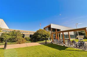 1079 GOSPER Cres — listing photo 22 of 25