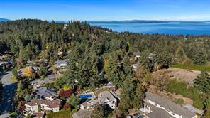 906 Cobblestone Lane — listing photo 69 of 77