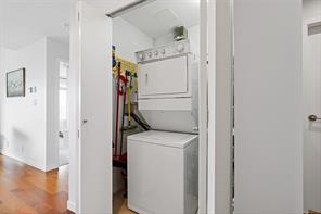 206-68 Songhees Rd — listing photo 19 of 46