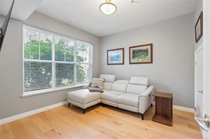 102-945 Bear Mountain Pkwy — listing photo 25 of 45