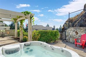 102-945 Bear Mountain Pkwy — listing photo 30 of 45
