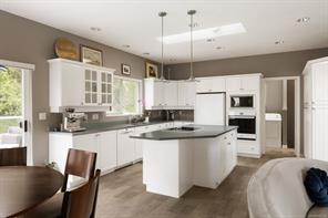 2980 Sea View Rd — listing photo 15 of 44