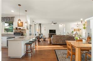 7371 Lakefront Dr — listing photo 16 of 78