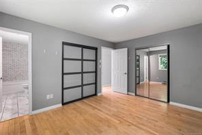 4833 Maplegrove St — listing photo 24 of 63
