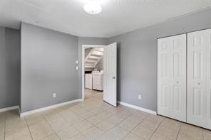 4833 Maplegrove St — listing photo 48 of 63