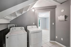 4833 Maplegrove St — listing photo 50 of 63