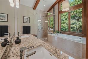 3230 Huntington Pl — listing photo 15 of 68