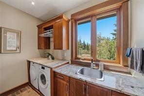 3230 Huntington Pl — listing photo 48 of 68