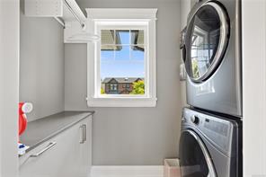 196 Olive St — listing photo 30 of 55