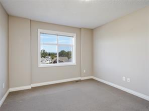 809 Rogers Way — listing photo 23 of 40