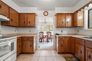 4086 Quadra St — listing photo 25 of 41