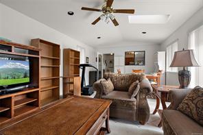 4086 Quadra St — listing photo 31 of 41