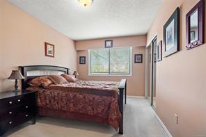 4086 Quadra St — listing photo 34 of 41