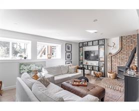 1045 RAVENSBOURNE Lane — listing photo 15 of 57