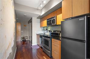 404-834 Johnson St — listing photo 13 of 27