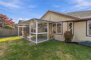 568 Hampstead St — listing photo 29 of 53