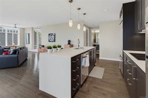 402-999 Burdett Ave — listing photo 22 of 37