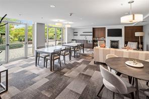402-999 Burdett Ave — listing photo 32 of 37
