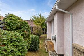 728 Banwell Crt — listing photo 23 of 26