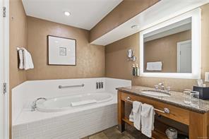 218-220 B-1376 Lynburne Pl — listing photo 23 of 26