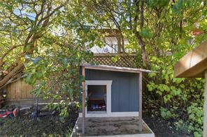 390 Georgia Ave — listing photo 45 of 65