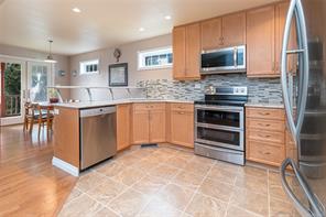 24 Vickery Rd — listing photo 17 of 65
