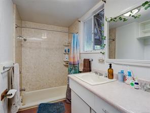 2511 Florence Lake Rd — listing photo 13 of 56