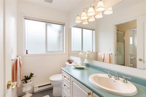 13-4619 Elk Lake Dr — listing photo 19 of 27