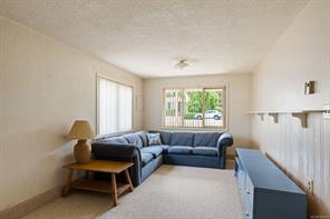 2045 San Rafael Cres — listing photo 15 of 42
