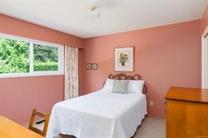 2045 San Rafael Cres — listing photo 21 of 42