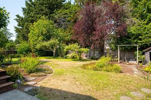 2045 San Rafael Cres — listing photo 31 of 42