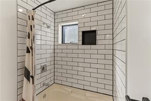 425 Stewart Ave — listing photo 21 of 41